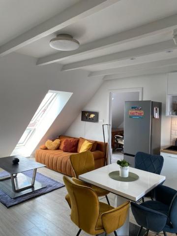 R77 Apartment Downtown - Penthouse Budapest Ngoại thất bức ảnh