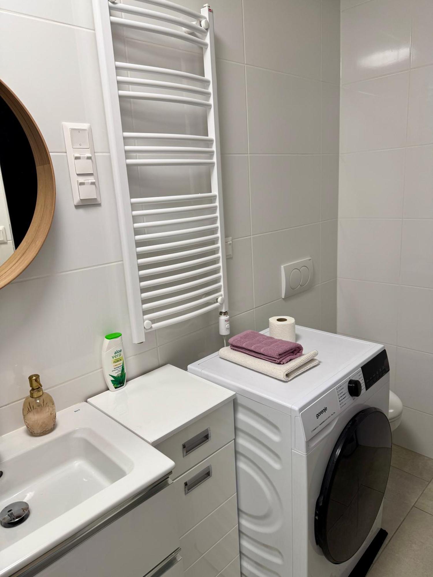 R77 Apartment Downtown - Penthouse Budapest Ngoại thất bức ảnh